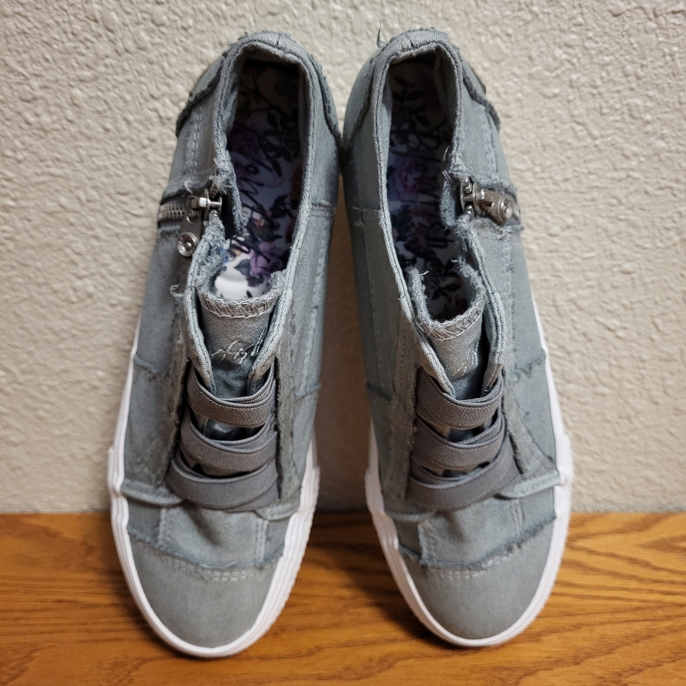 Blowfish Malibu Gray Hidden Wedge Sneaker Size 8 - Picture 8 of 13